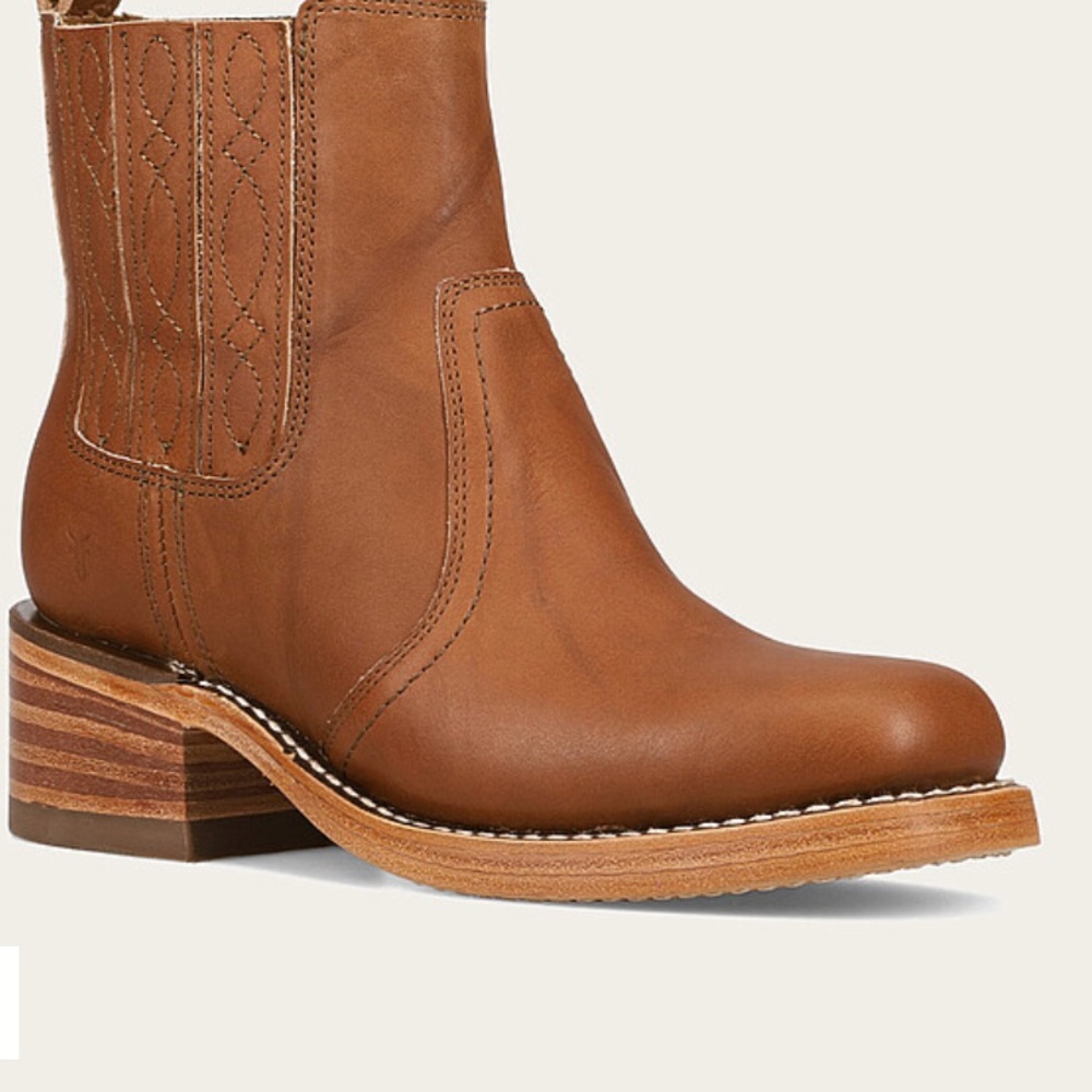 Frye 14L campus Chelsea Saddle size 7.5
